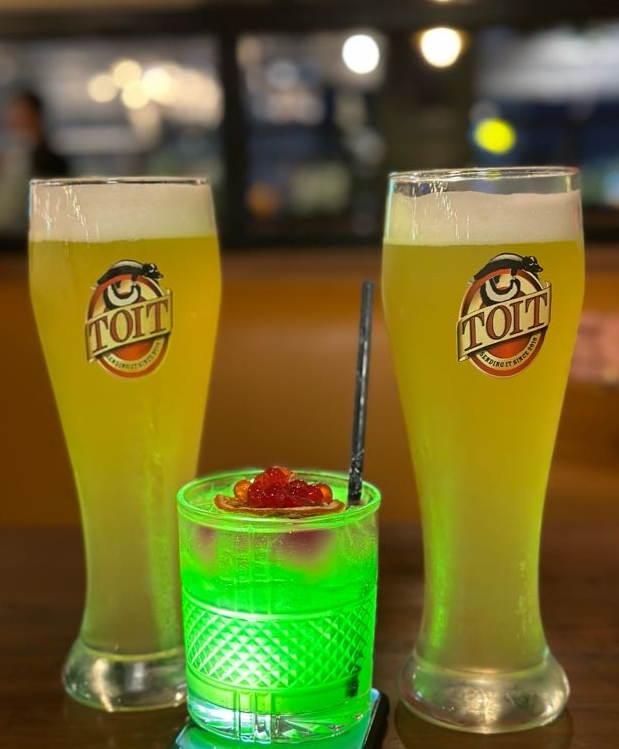 Toit Tint-In-Wit Witbier and Jab V Met cocktail